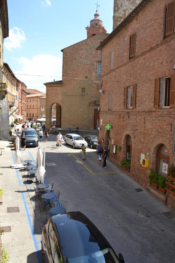 Palazzo Bufalari Appartamento In Centro Storico Città della Pieve Buitenkant foto